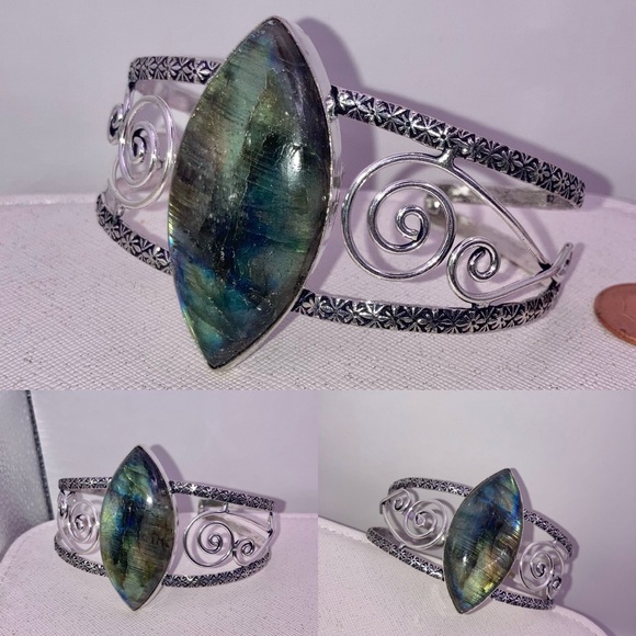Huge Natural Labradorite Gemstone Handmade Bangle - Picture 5 of 5